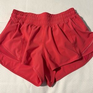 Lululemon Hotty Hot Low-Rise Lined Shorts 2.5”